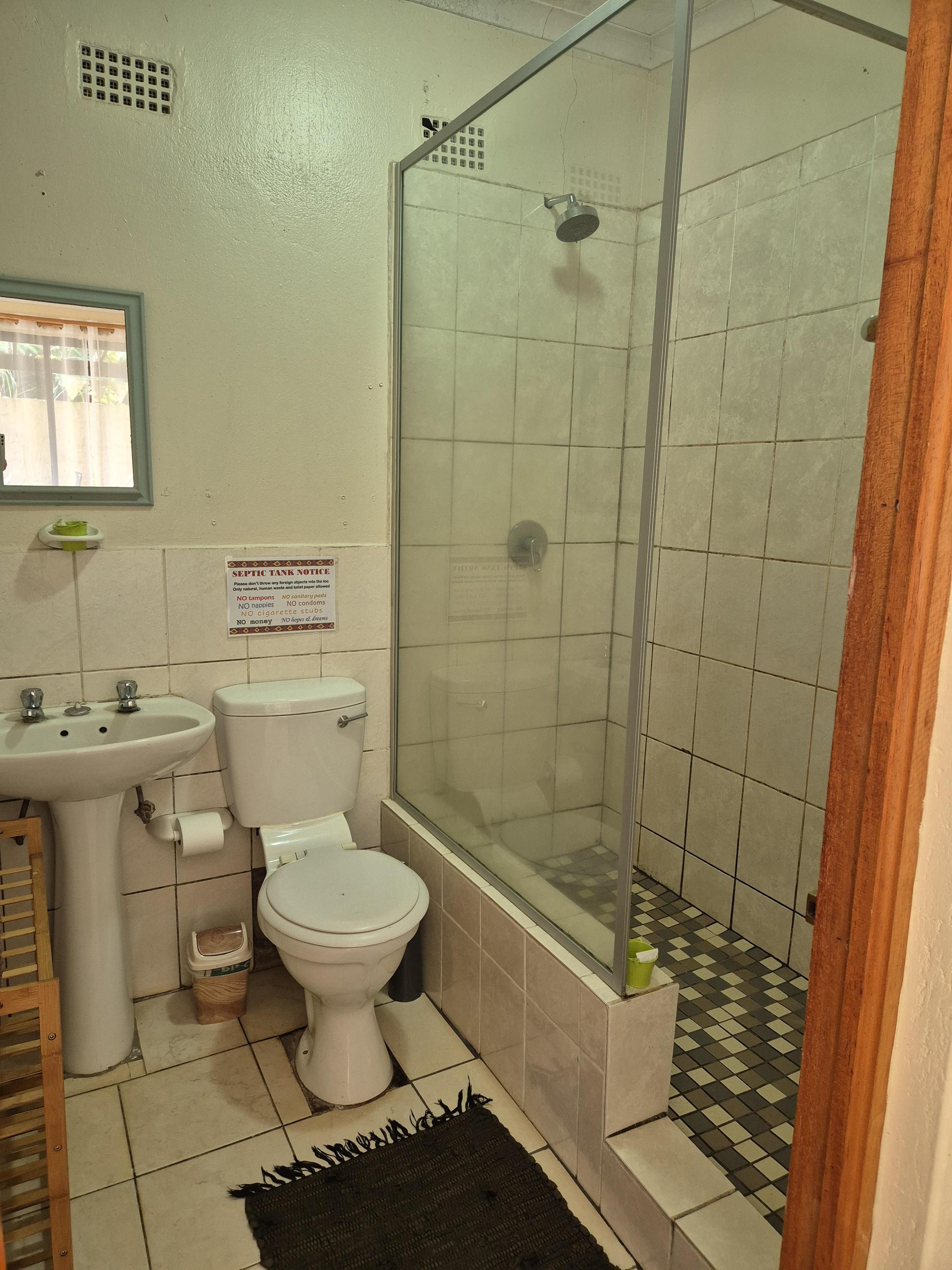 Unit #2 Bathroom